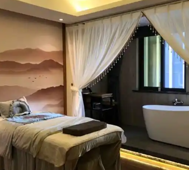 湖滨店·湖景理疗房